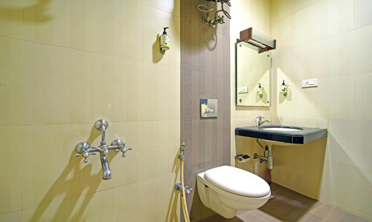 Treebo Trend Lake View Park T Nagar Chennai Ngoại thất bức ảnh
